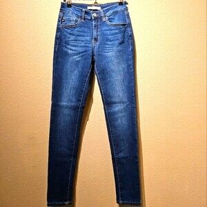 KanCan Madison Mid Rise Super Skinny Jeans Size 3 / 25 NWT